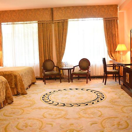 צ'יסינאו Hotel Royal Florence מראה חיצוני תמונה
