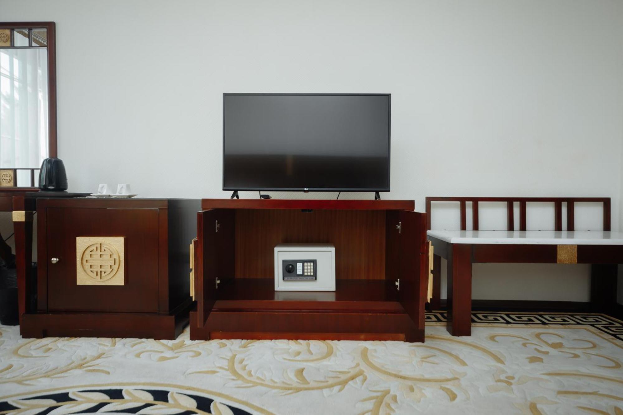 צ'יסינאו Hotel Royal Florence מראה חיצוני תמונה