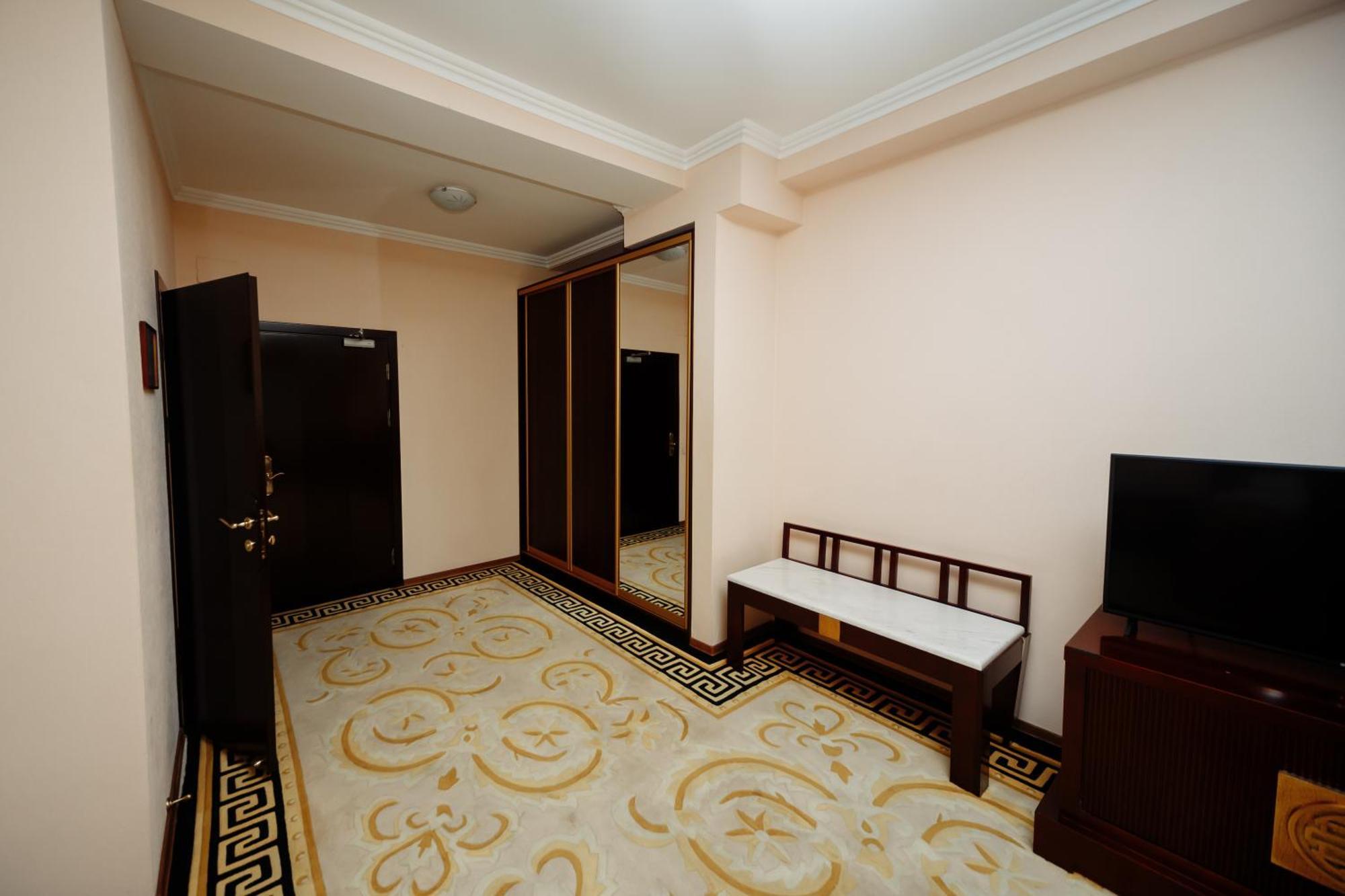 צ'יסינאו Hotel Royal Florence מראה חיצוני תמונה